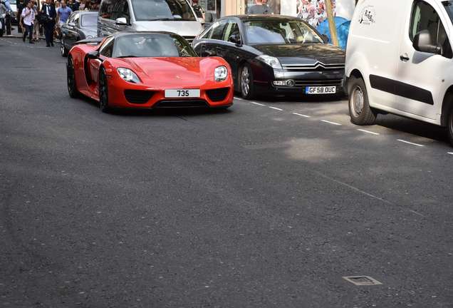 Porsche 918 Spyder Weissach Package