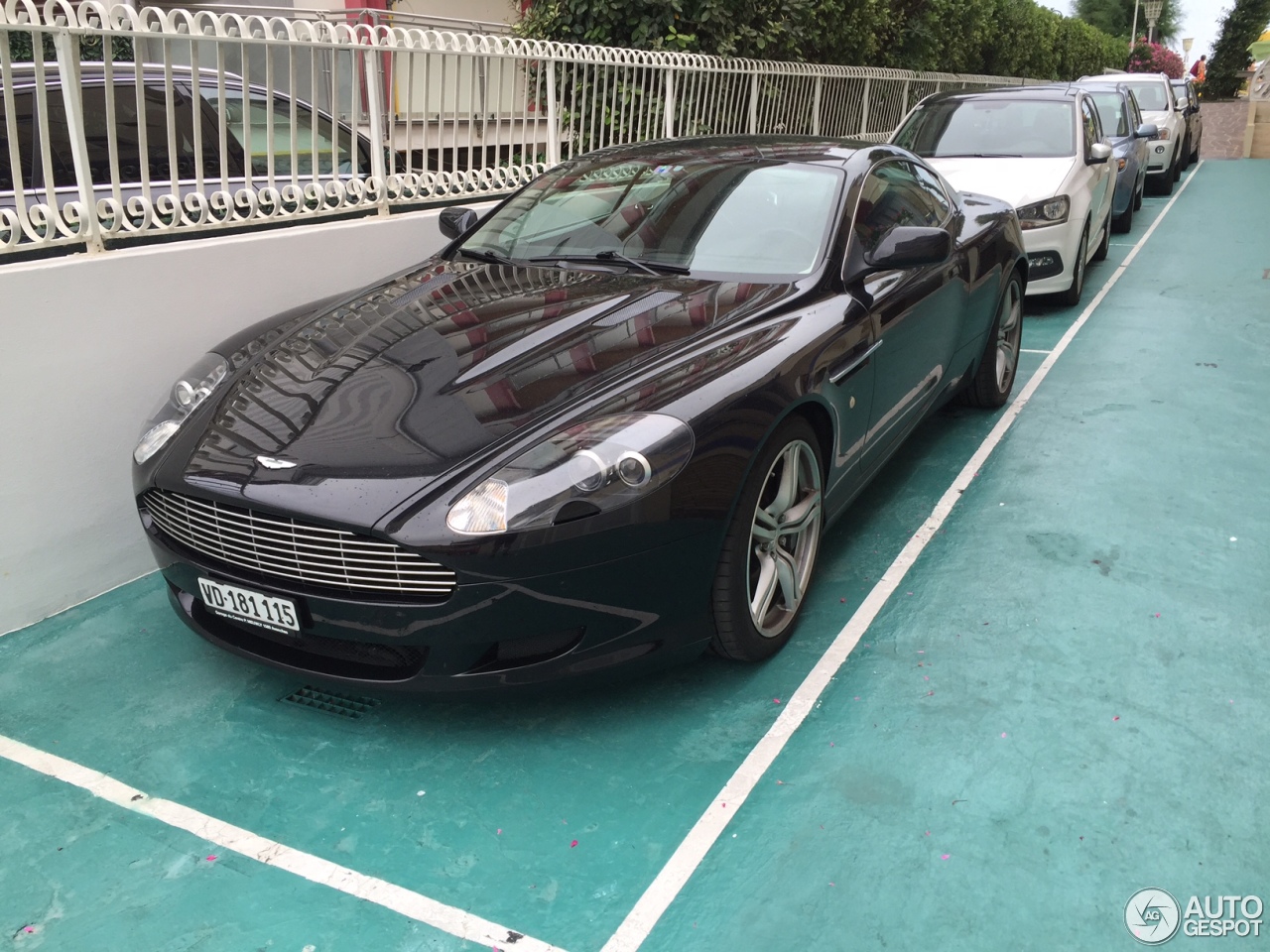 Aston Martin DB9