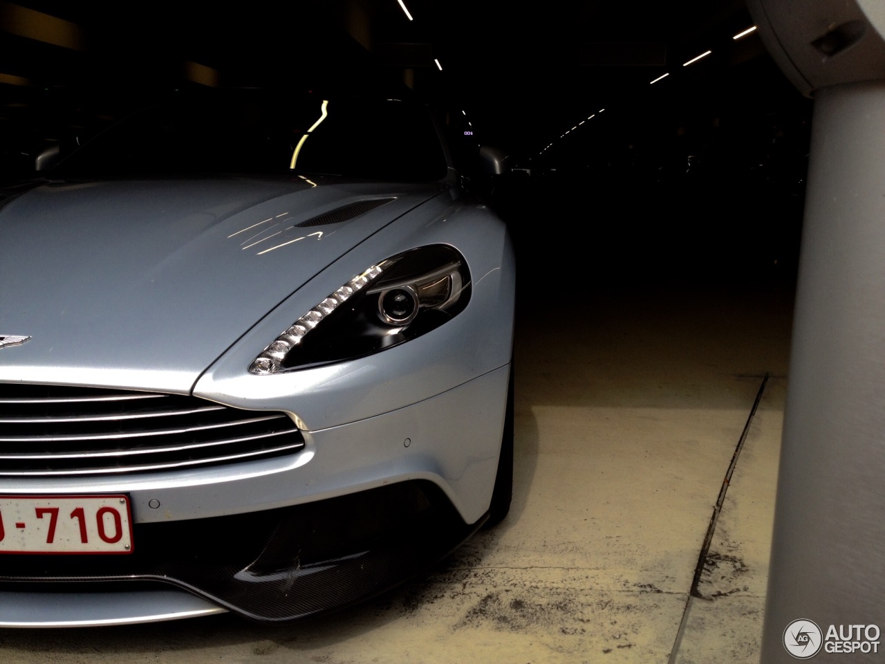 Aston Martin Vanquish 2013