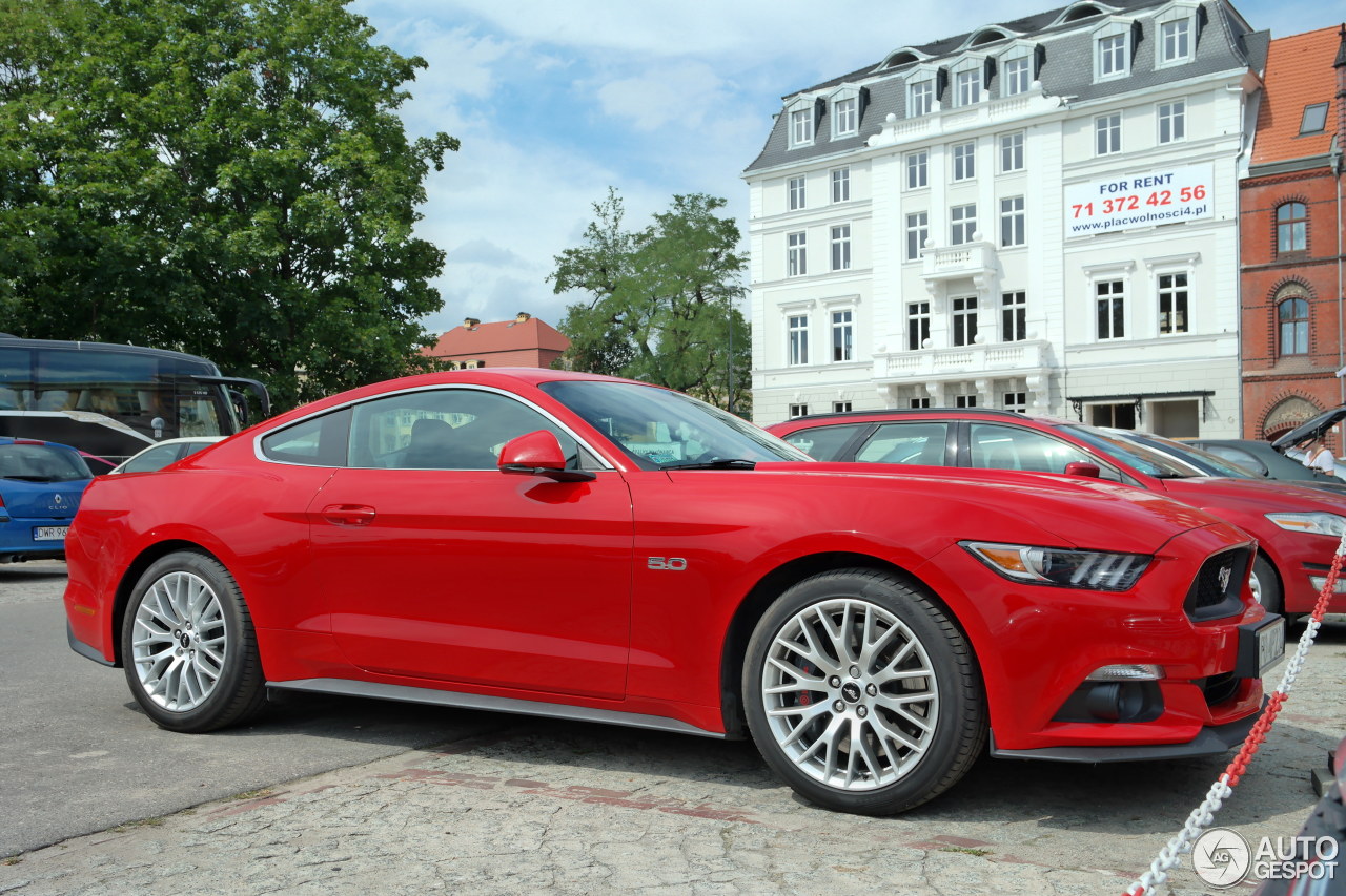 Ford Mustang GT 2015