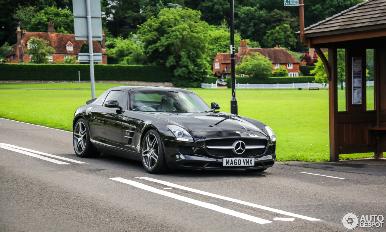 Mercedes-Benz SLS AMG