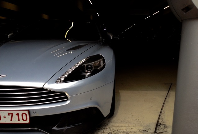 Aston Martin Vanquish 2013