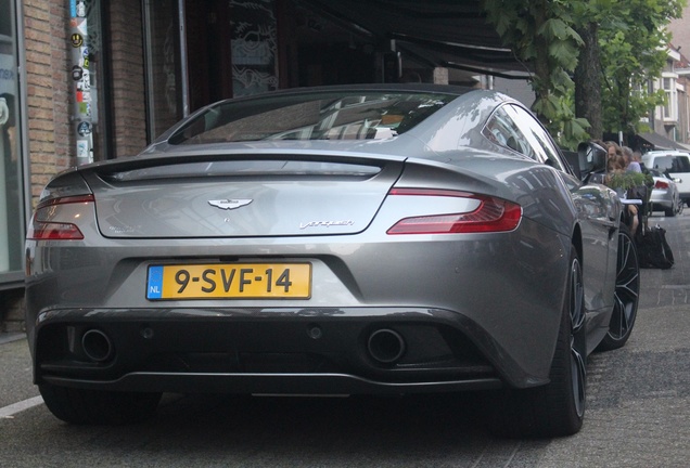 Aston Martin Vanquish 2013