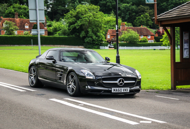 Mercedes-Benz SLS AMG