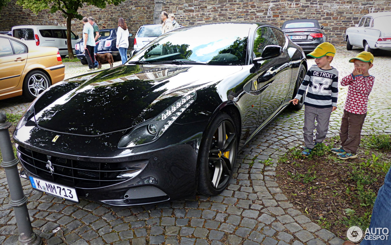 Ferrari FF