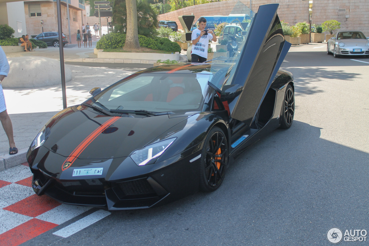 Lamborghini Aventador LP700-4