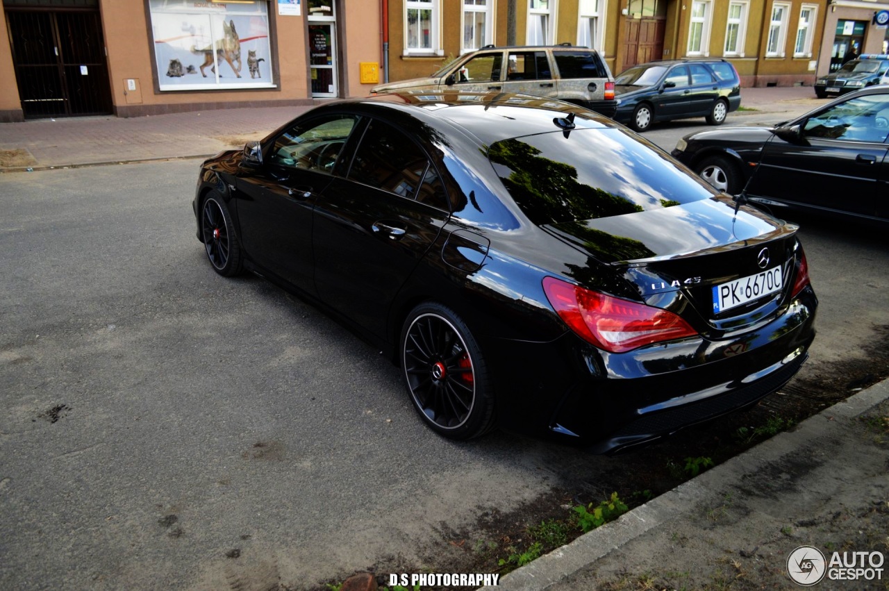 Mercedes-Benz CLA 45 AMG C117