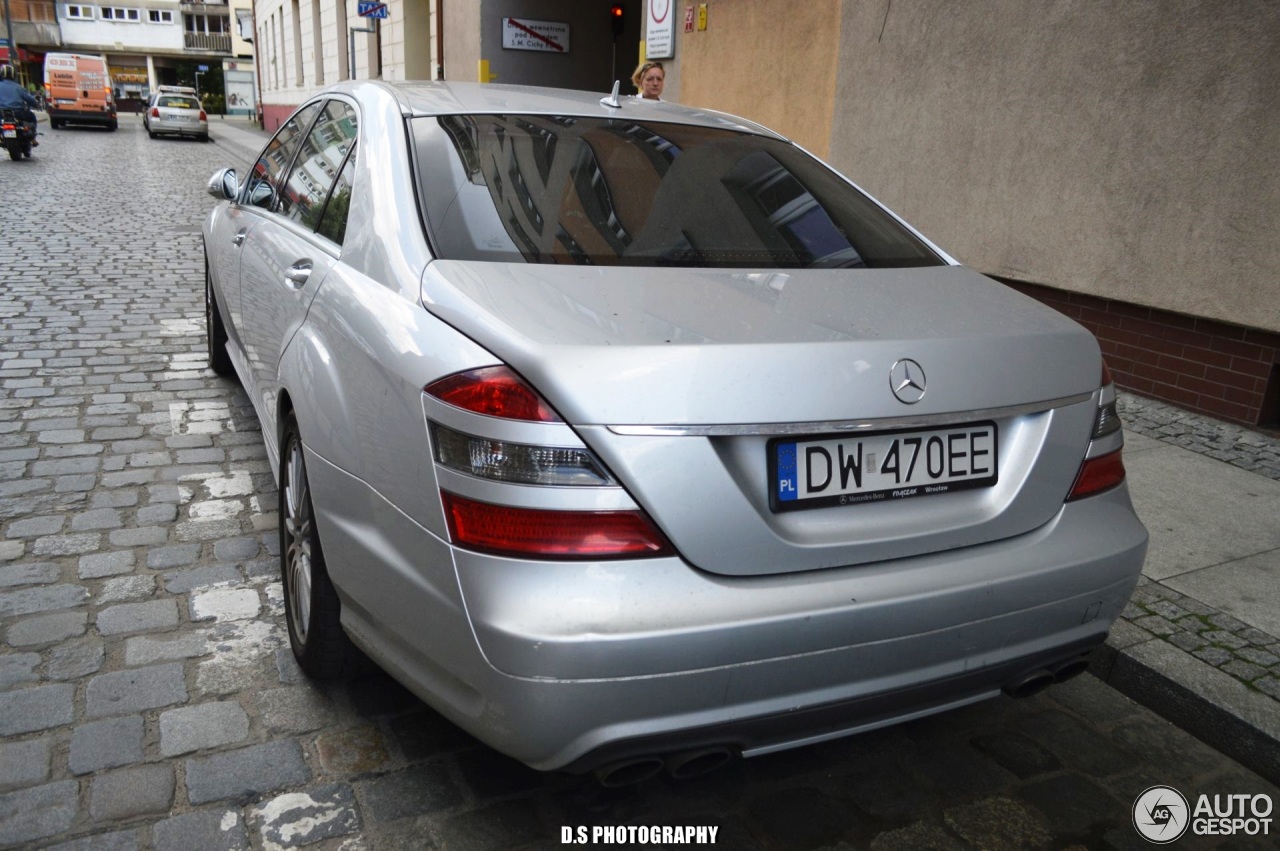 Mercedes-Benz S 63 AMG W221