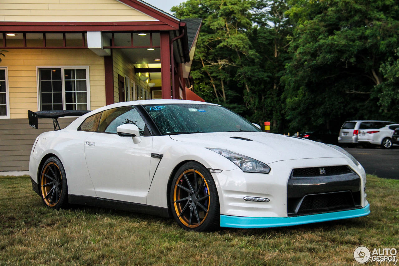 Nissan GT-R 2011