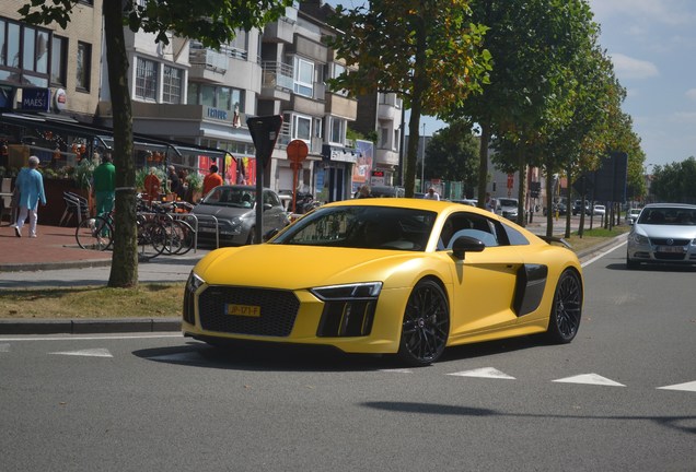 Audi R8 V10 Plus 2015