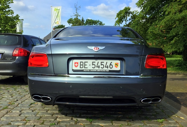 Bentley Flying Spur V8