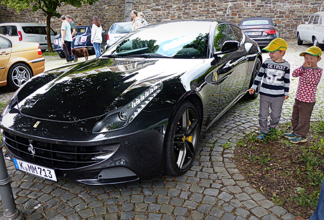 Ferrari FF