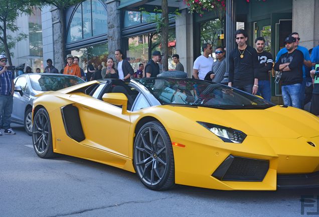 Lamborghini Aventador LP700-4 Roadster