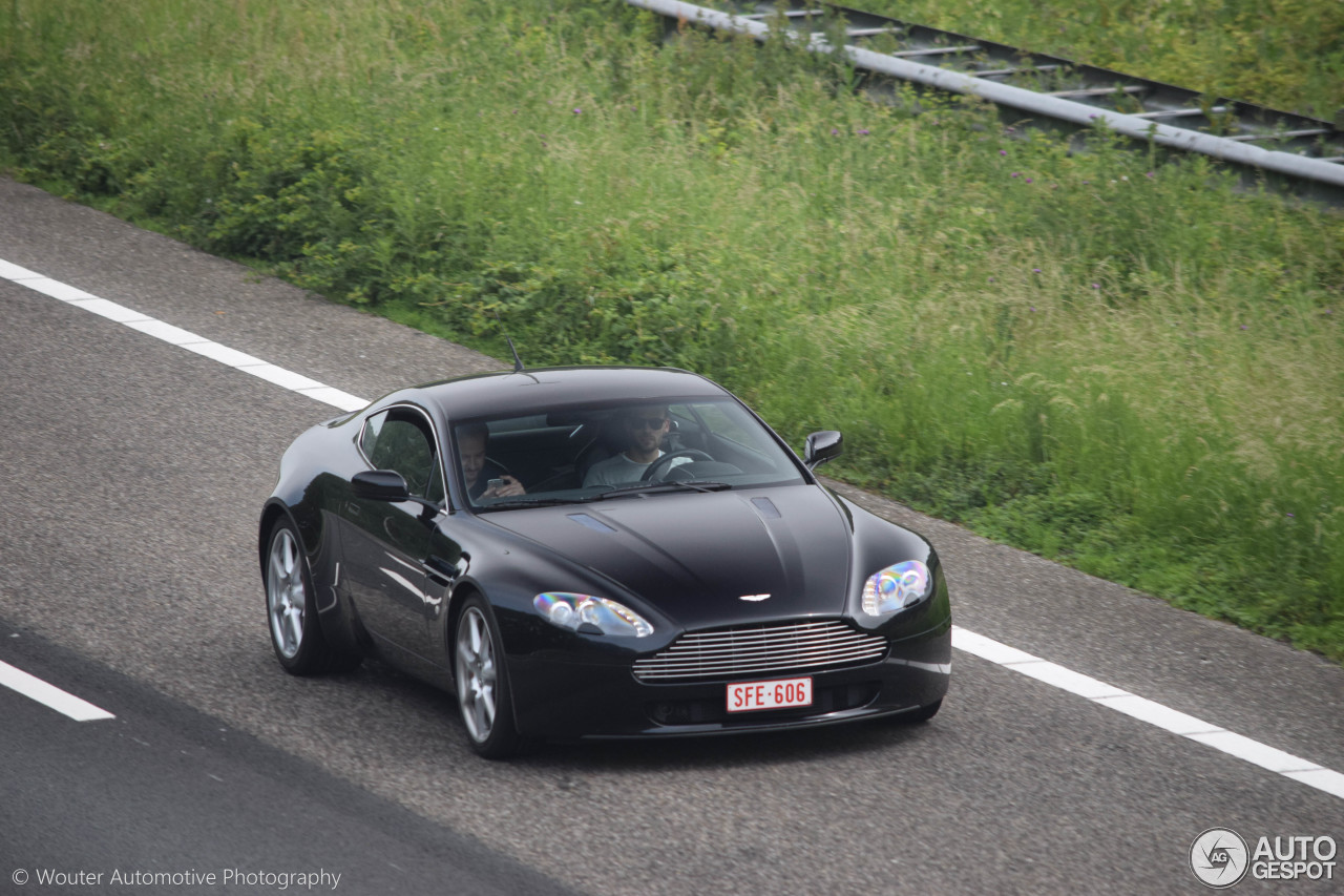 Aston Martin V8 Vantage