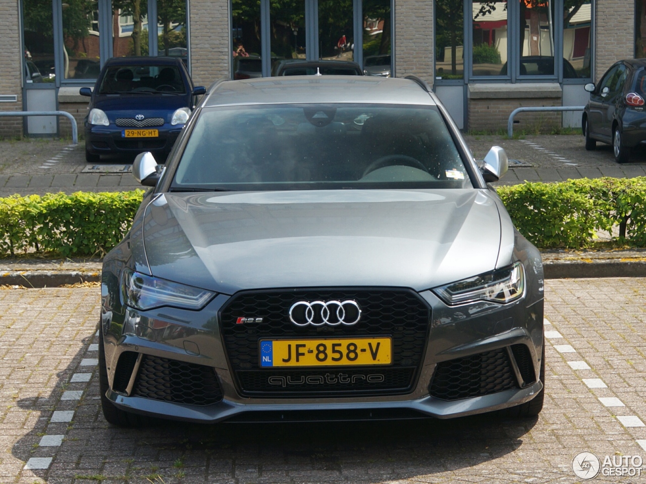 Audi RS6 Avant C7 2015