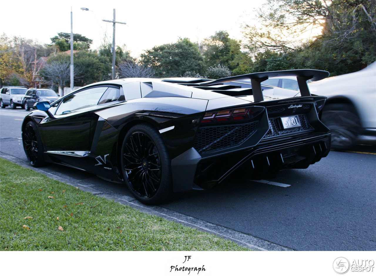 Lamborghini Aventador LP750-4 SuperVeloce