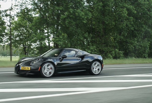 Alfa Romeo 4C Coupé