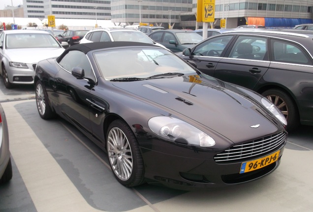 Aston Martin DB9 Volante