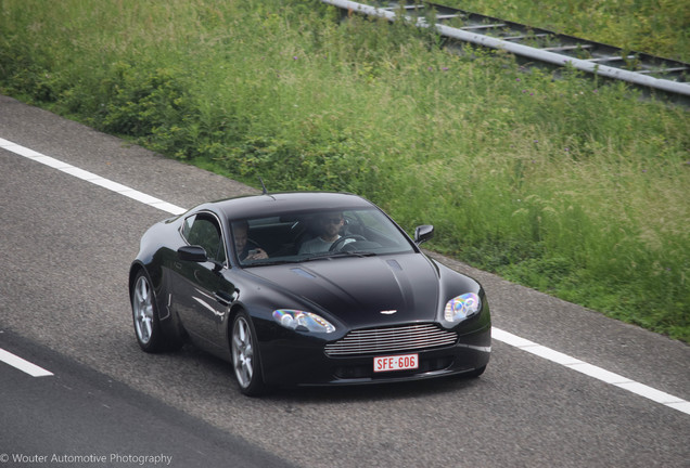 Aston Martin V8 Vantage