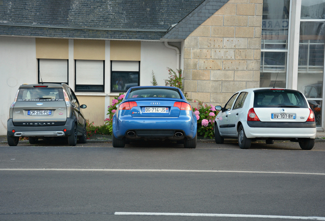 Audi RS4 Sedan