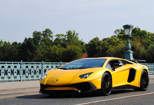 Lamborghini Aventador LP750-4 SuperVeloce