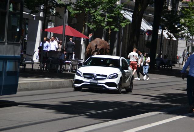 Mercedes-AMG A 45 W176 2015