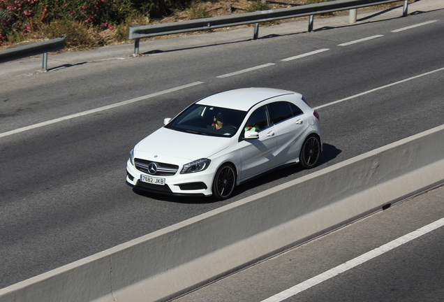 Mercedes-Benz A 45 AMG