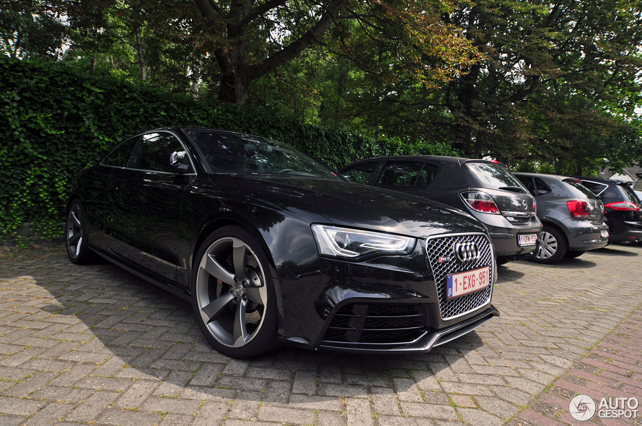 Audi RS5 B8 2012