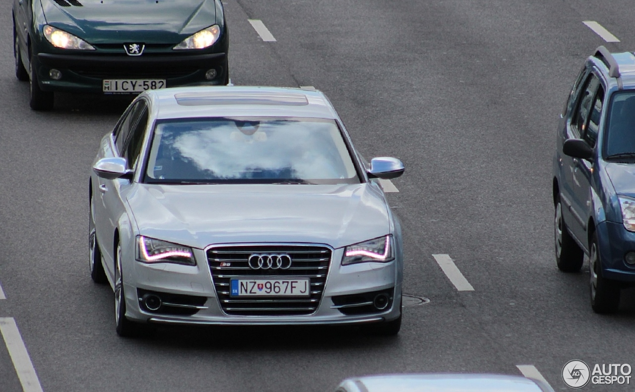 Audi S8 D4