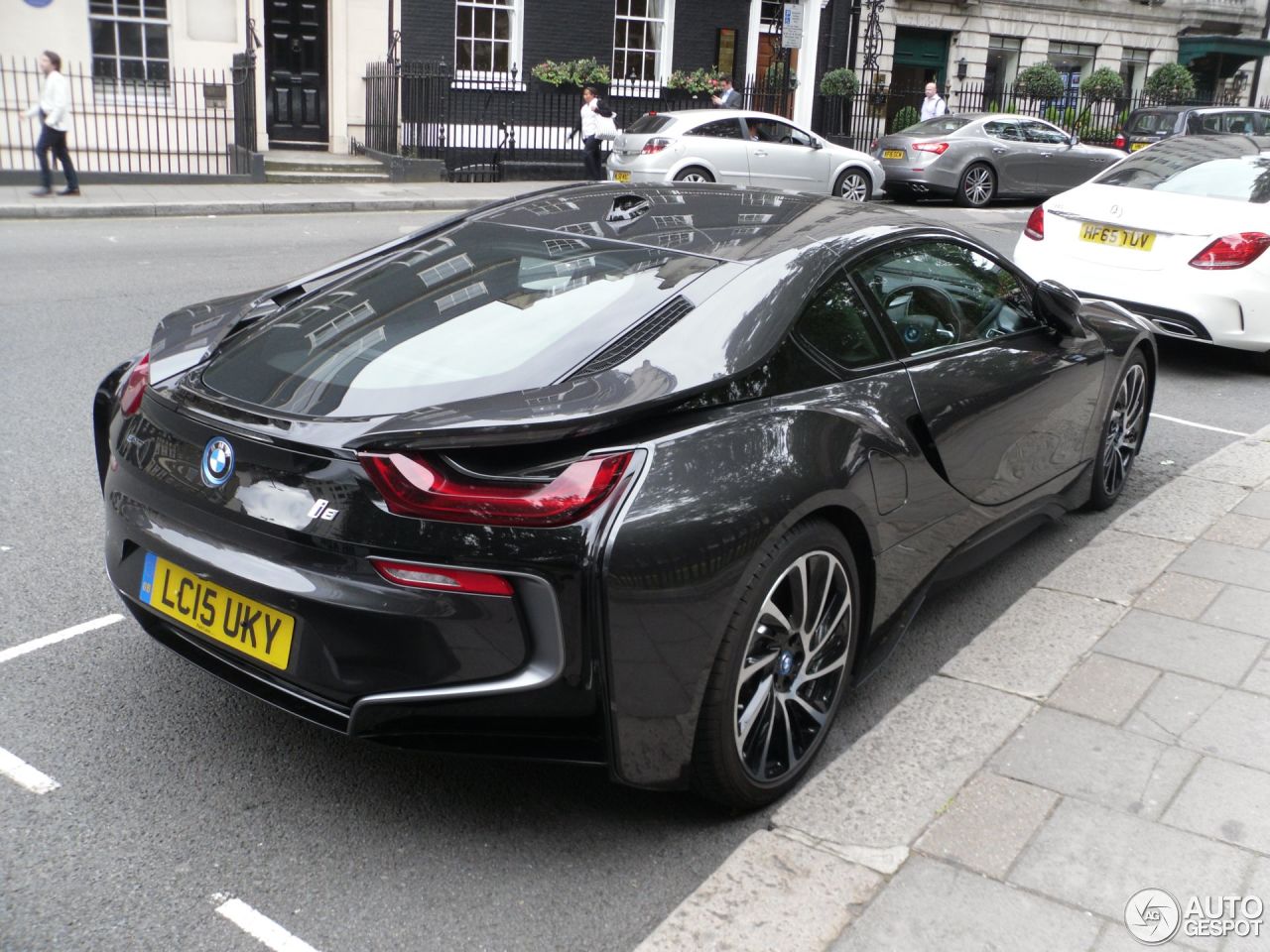 BMW i8