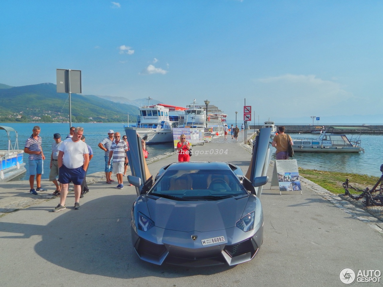 Lamborghini Aventador LP700-4