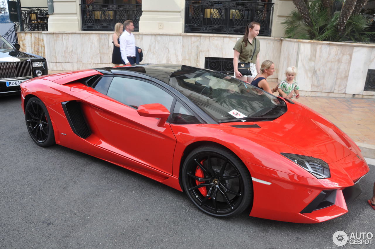 Lamborghini Aventador LP700-4 Roadster