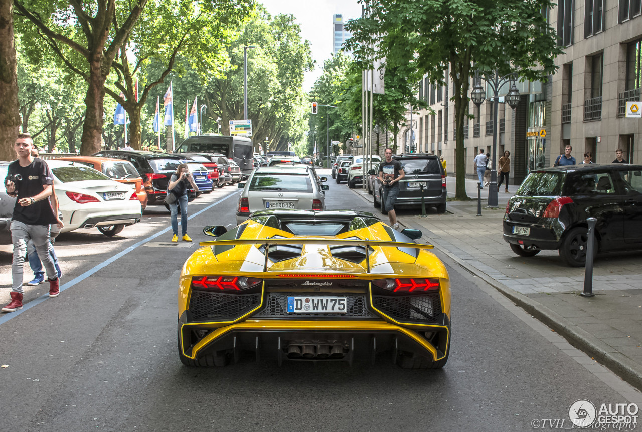 Lamborghini Aventador LP750-4 SuperVeloce Roadster