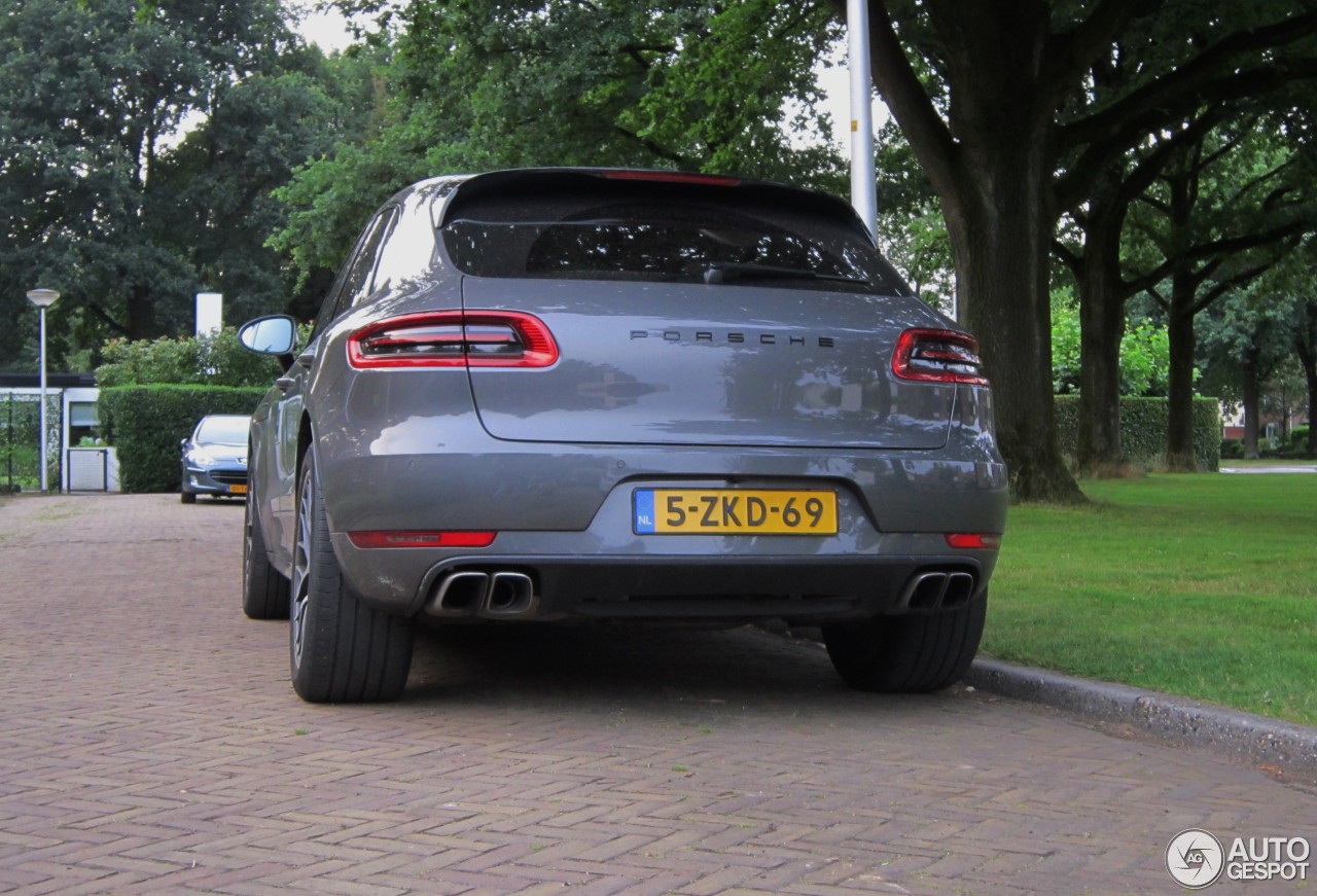 Porsche 95B Macan Turbo