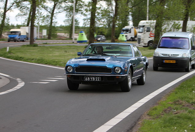 Aston Martin DBS V8 1969 - 1972