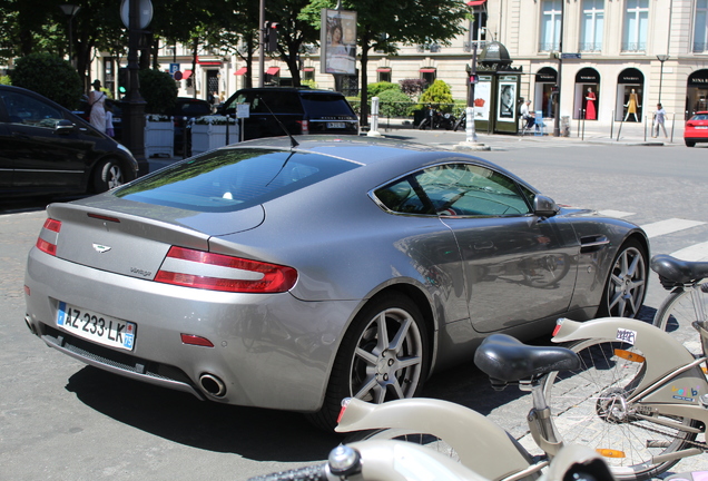 Aston Martin V8 Vantage
