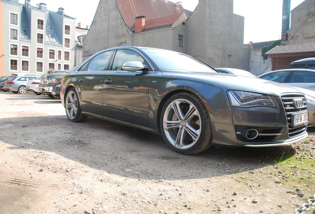 Audi S8 D4