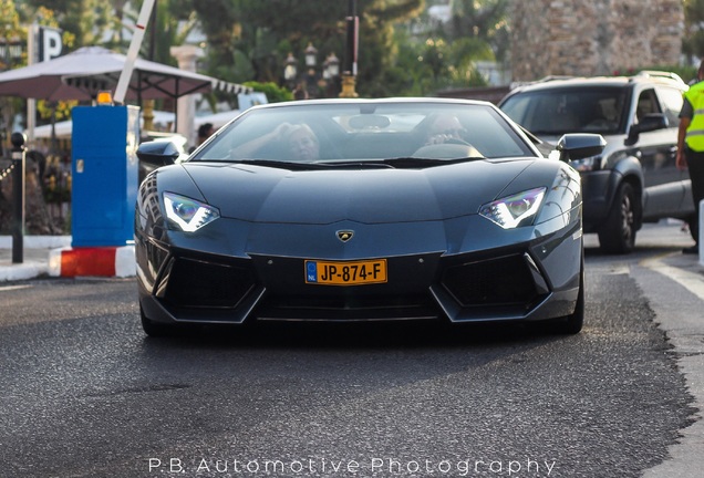 Lamborghini Aventador LP700-4 Roadster