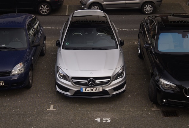 Mercedes-Benz CLA 45 AMG Shooting Brake