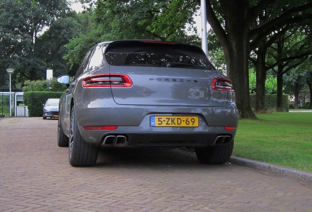 Porsche 95B Macan Turbo