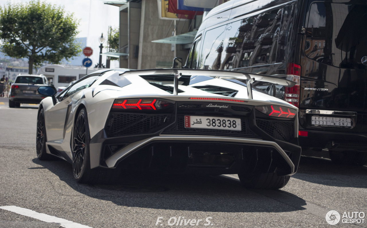 Lamborghini Aventador LP750-4 SuperVeloce Roadster