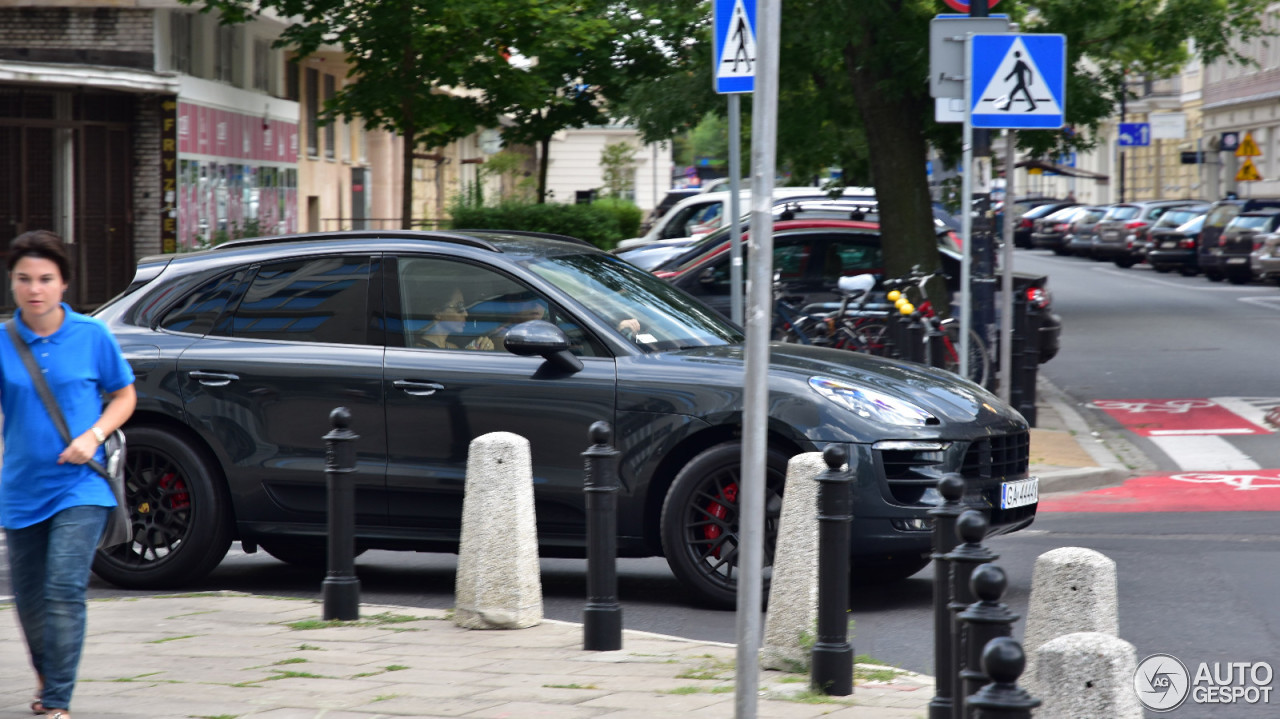 Porsche 95B Macan GTS