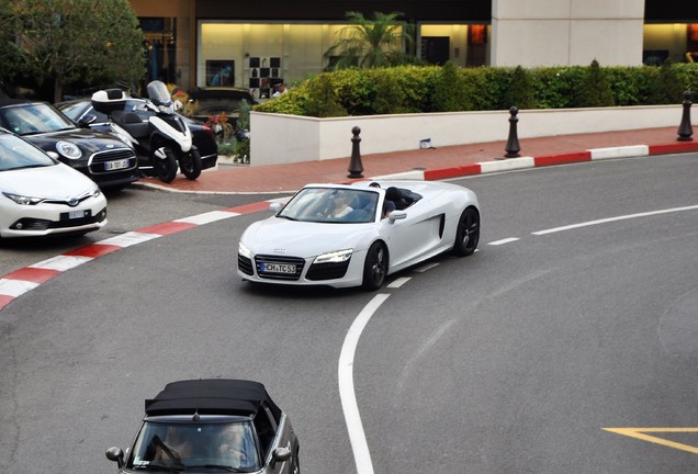 Audi R8 V10 Spyder 2013