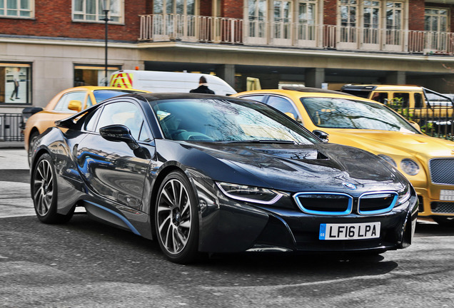 BMW i8