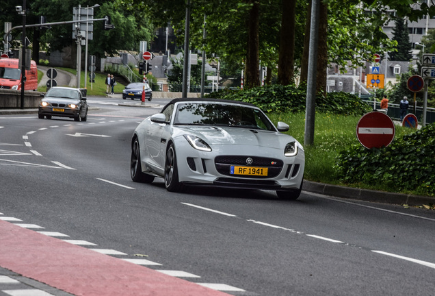 Jaguar F-TYPE S Convertible