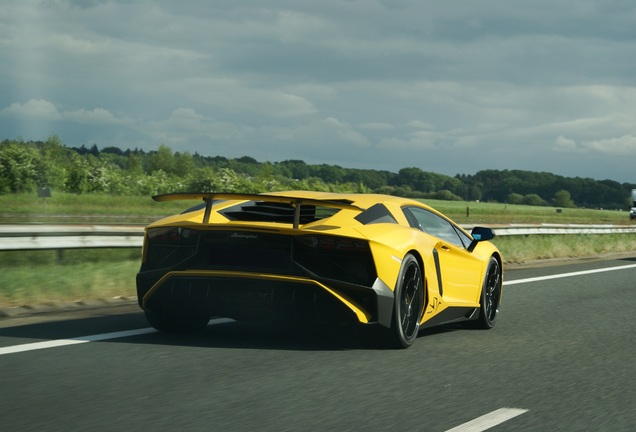 Lamborghini Aventador LP750-4 SuperVeloce