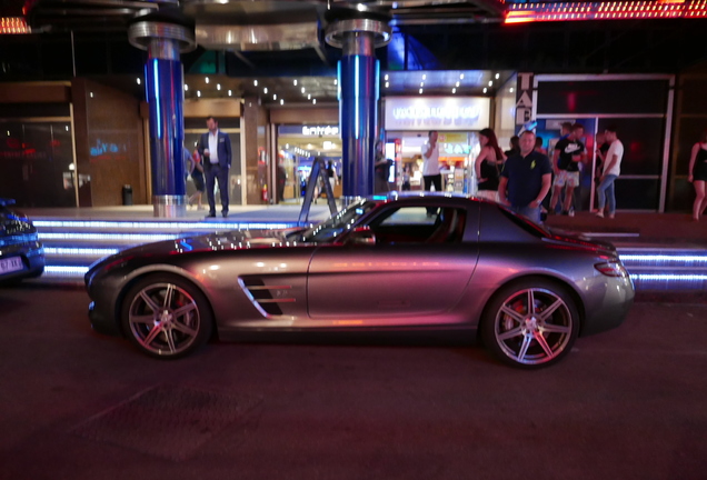 Mercedes-Benz SLS AMG