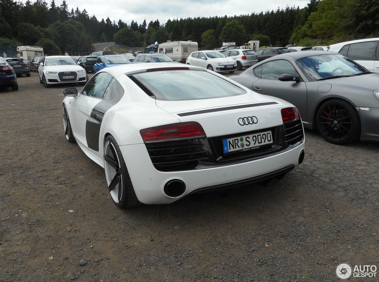 Audi R8 V10