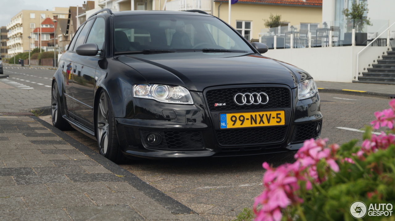 Audi RS4 Avant B7