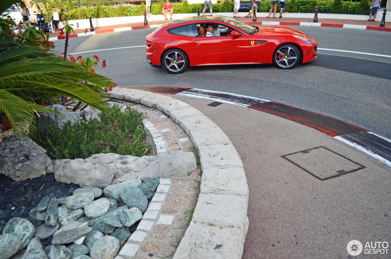 Ferrari FF